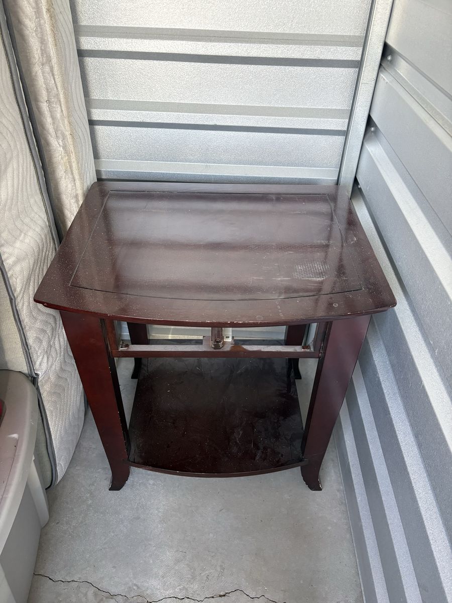 Dark Wood End Table / Nightstand with Storage Shelf - Queen Size