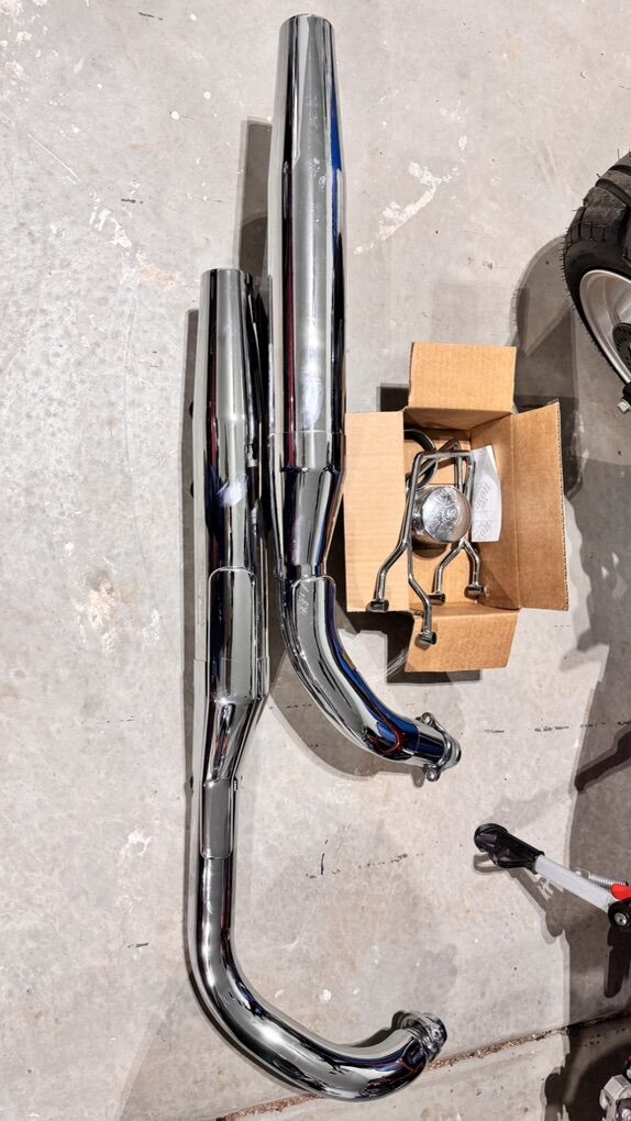 2015 Honda Shadow Aero VT 750 Exhaust Pipes