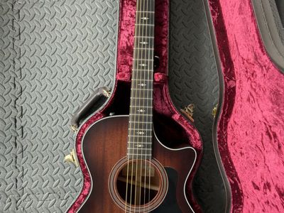 Taylor 322ce 12-Fret Concert Acoustic Guitar