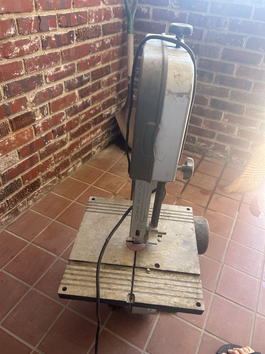 Working Band Saw for Woodworking