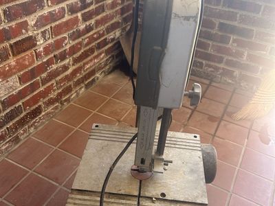 Working Band Saw for Woodworking