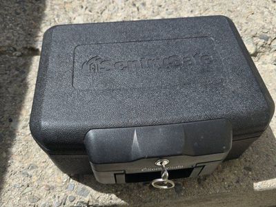 sentry safe lock/ gun box