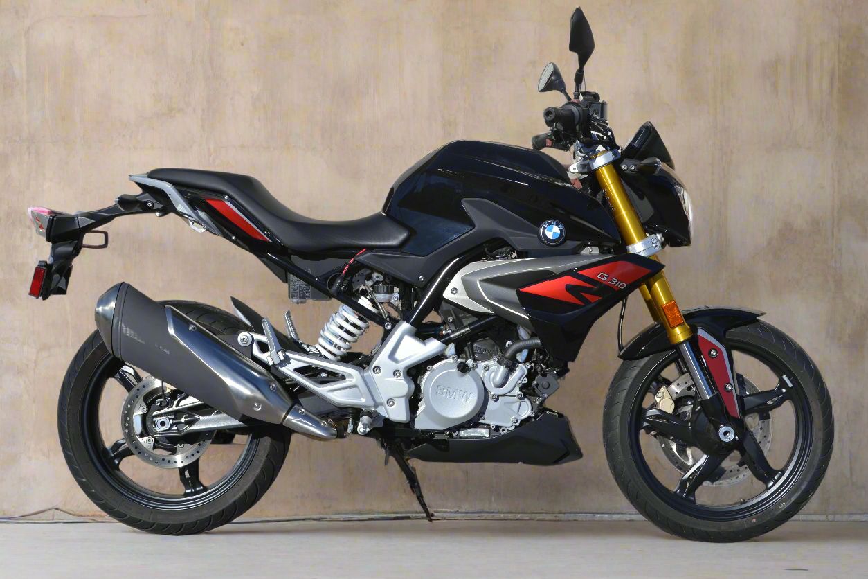 2020 BMW G310R - GREAT GAS MILAGE - Beginner Sport Bike - G 310 R