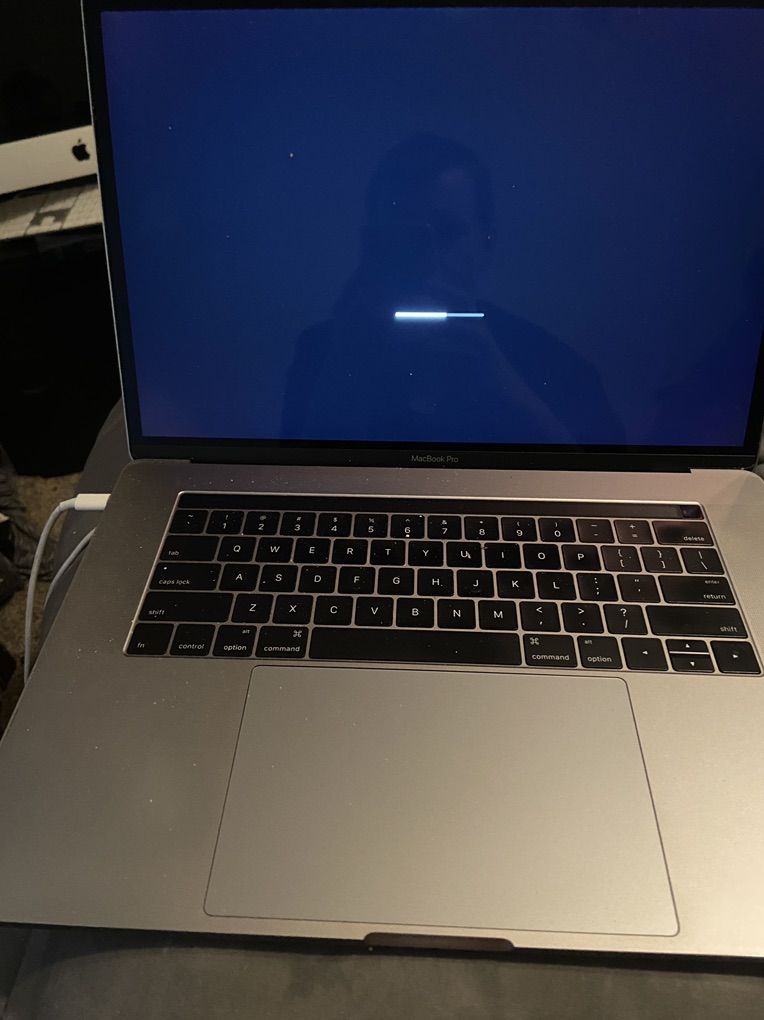 2016 1TB SSD 15inch 16GB RAM