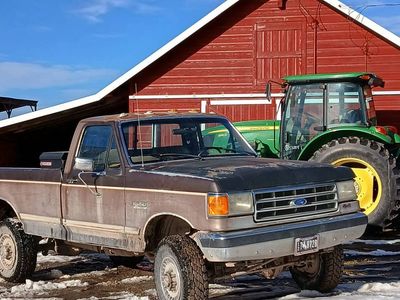 1989 FORD F350 XLT Lariat