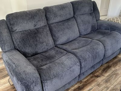 Dark blue Fabric Reclining Sofa with Drop-Down Table and Cupholders. Power recliners. 2-piece living room set.