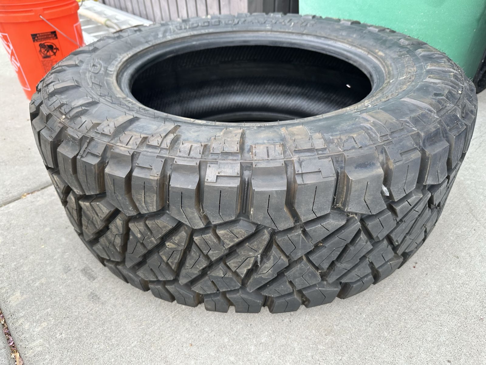 Nitto Ridge Grappler 35x12.50 r20 Tire new
