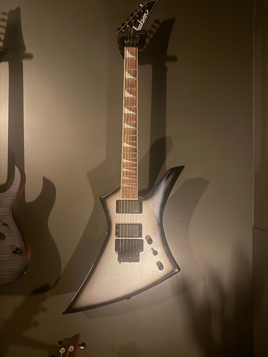 Jackson Kelly Silverburst EMGS