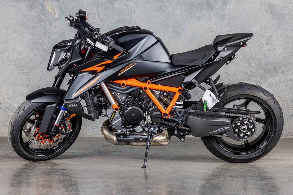 2025 KTM 1390 Super Duke R EVO