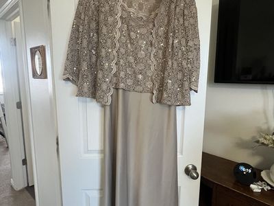 Mother of the Bride/Groom Dress-size 18
