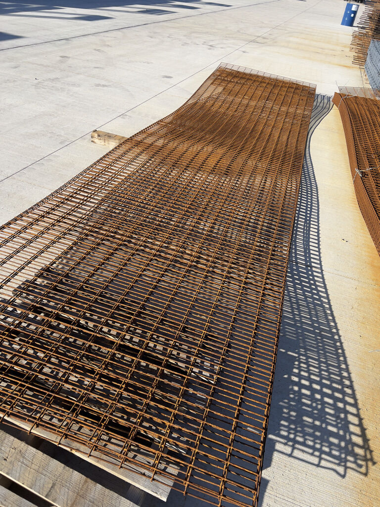 LAST CHANCE WIRE FENCE PANELS