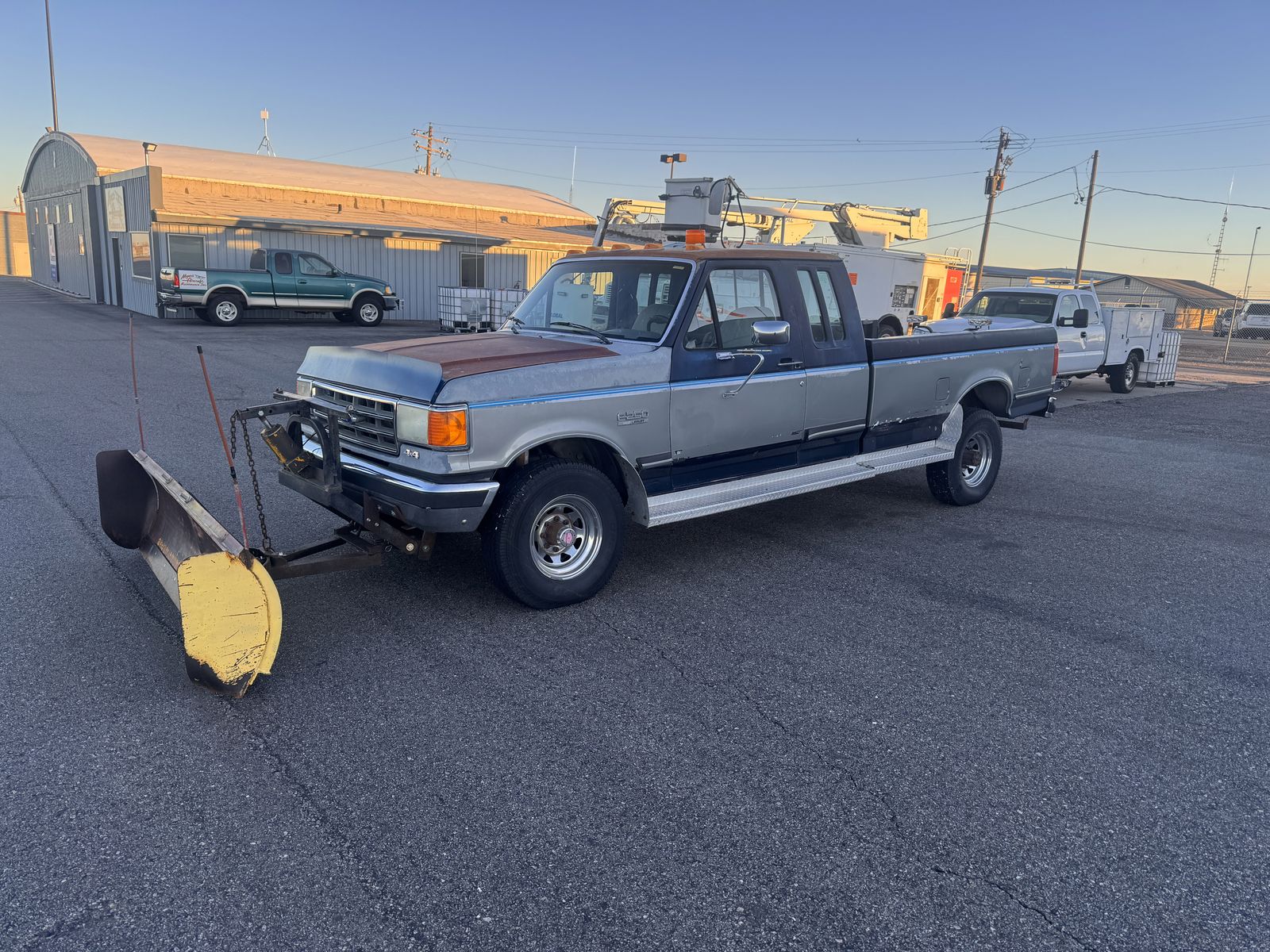 1989 FORD F250 XLT Lariat