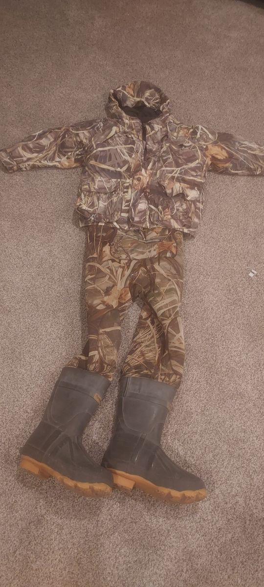 Youth hunting set coat and waders