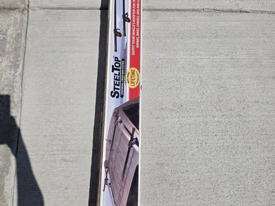Malone SteelTop Universal Cross Bar System for Factory Raised Side Rails - used once