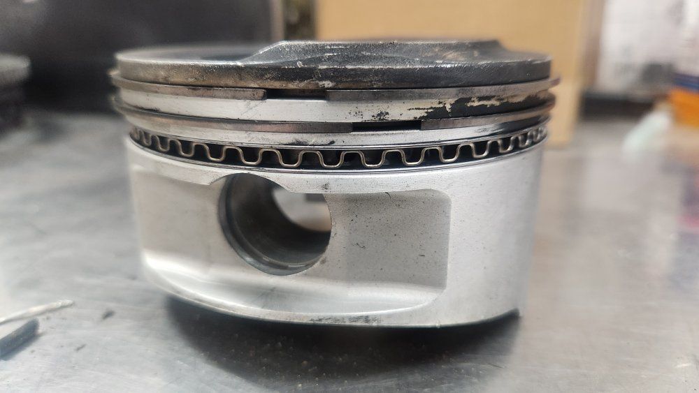 Race pistons. JE 522 GM 350
