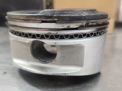 Race pistons. JE 522 GM 350