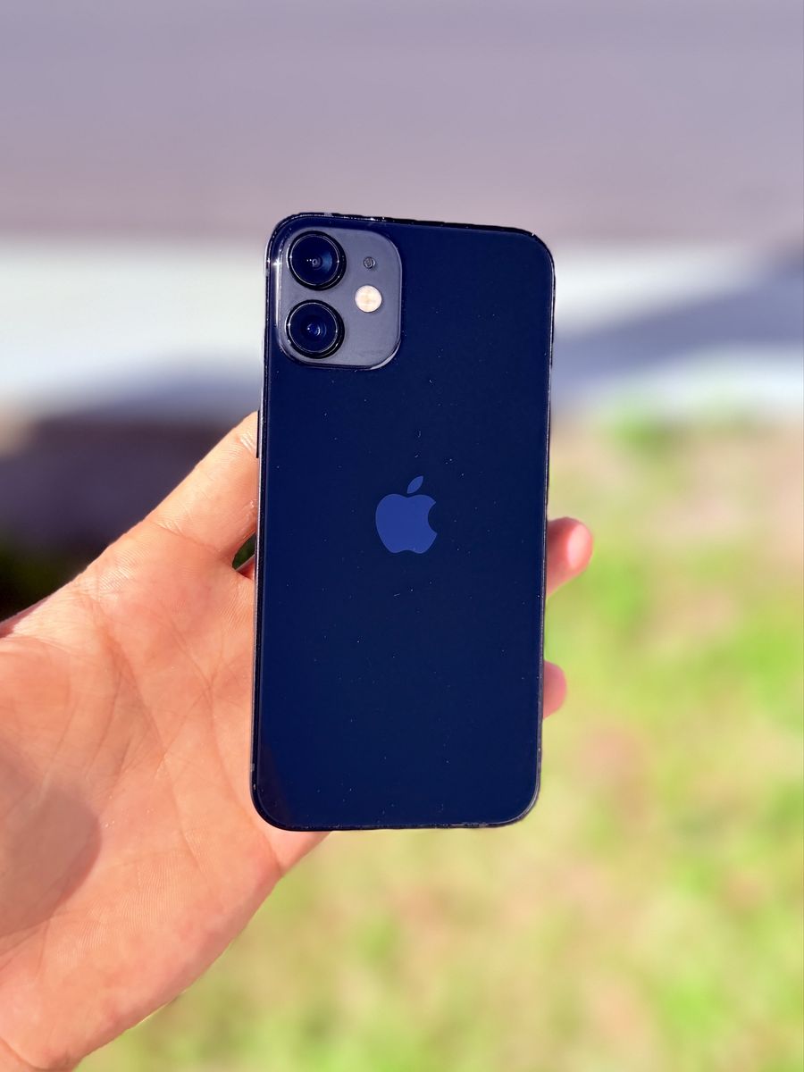 iPhone 12 Mini 128 GB Unlocked - Like New