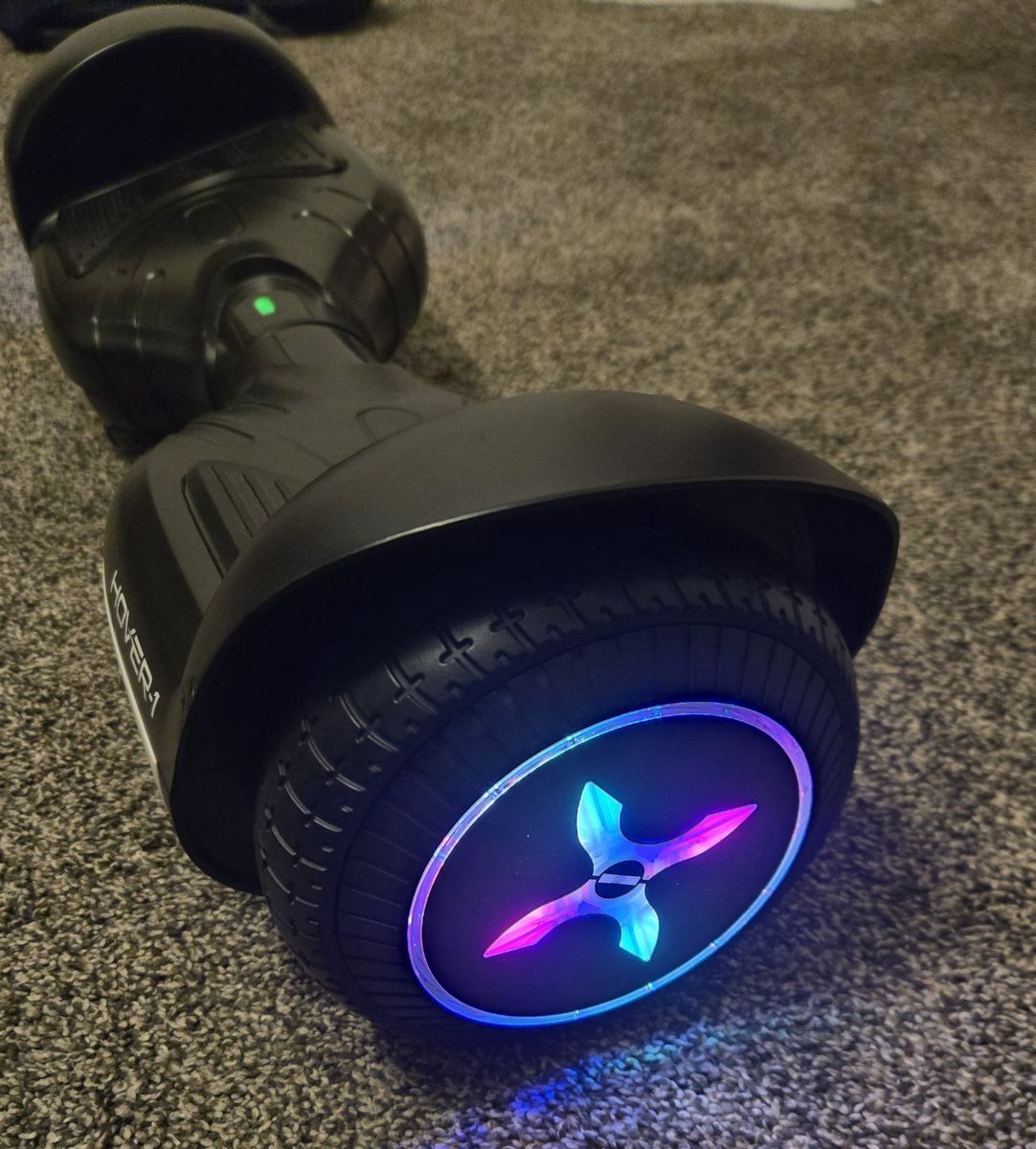 Hover-1 Nova Hoverboard like new! w/charger