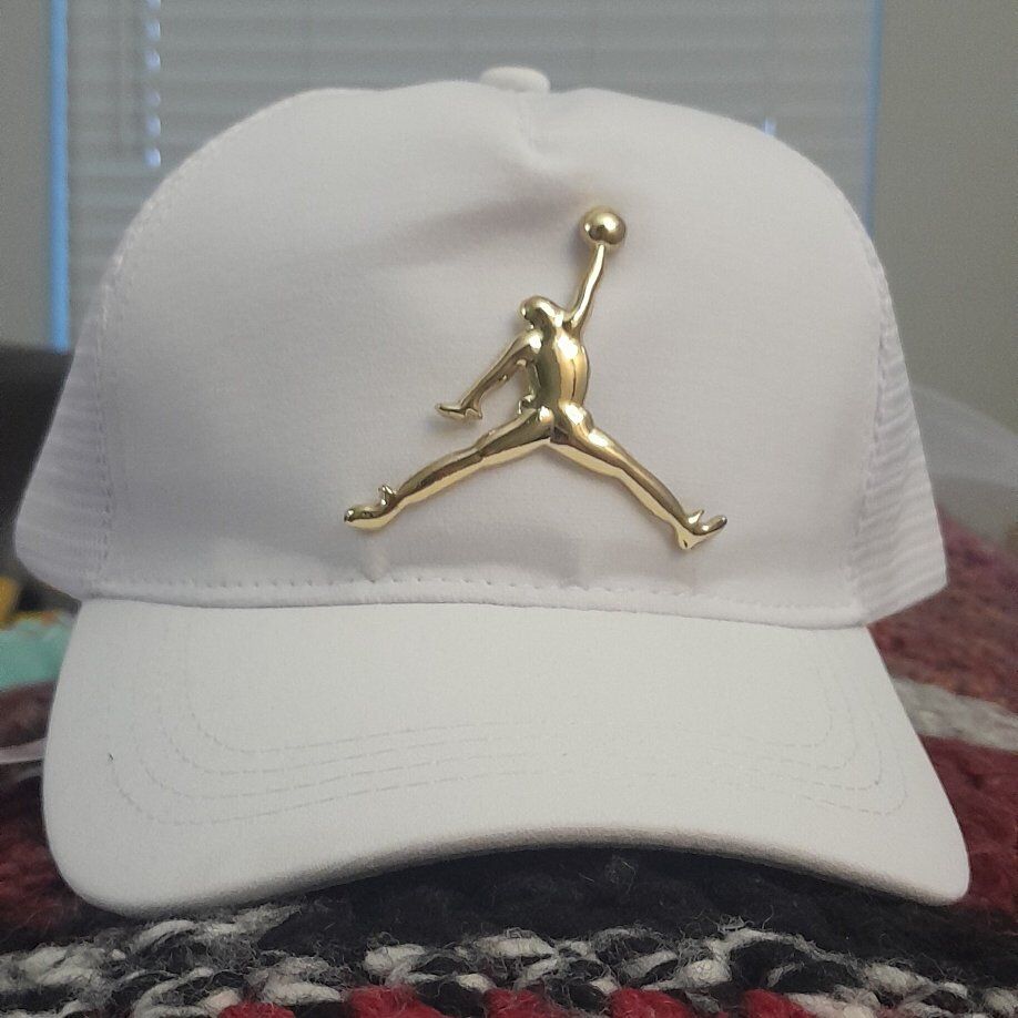 Jordan trucker hat- knock off/fake