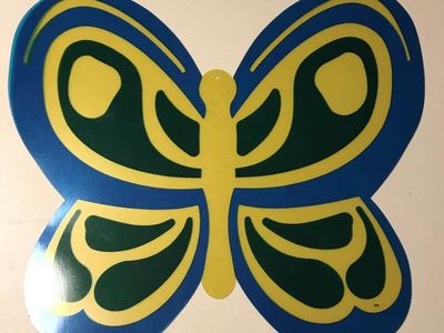 Butterflies Plastic Very Large, used 15” x 18” 19-count and Very Large Flowers 14” x 14”