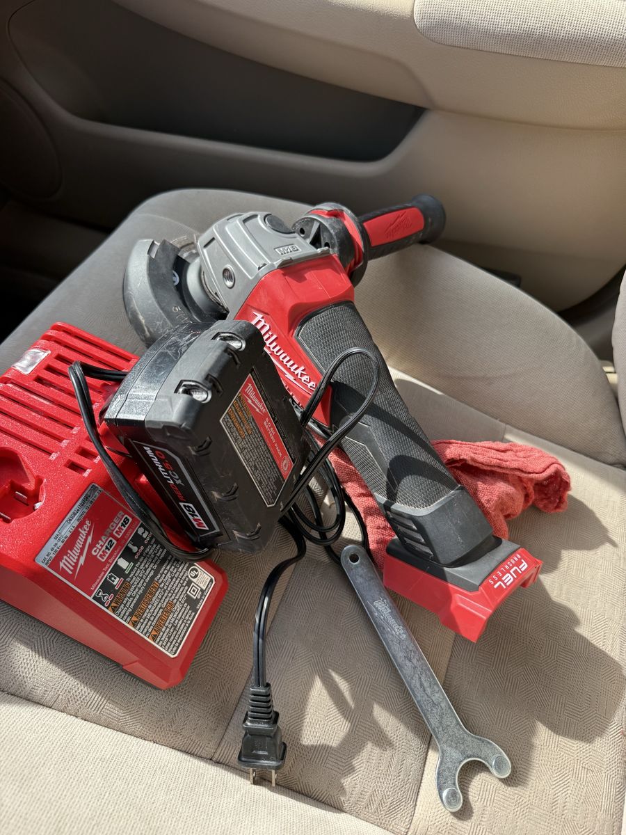 Milwaukee m18 grinder
