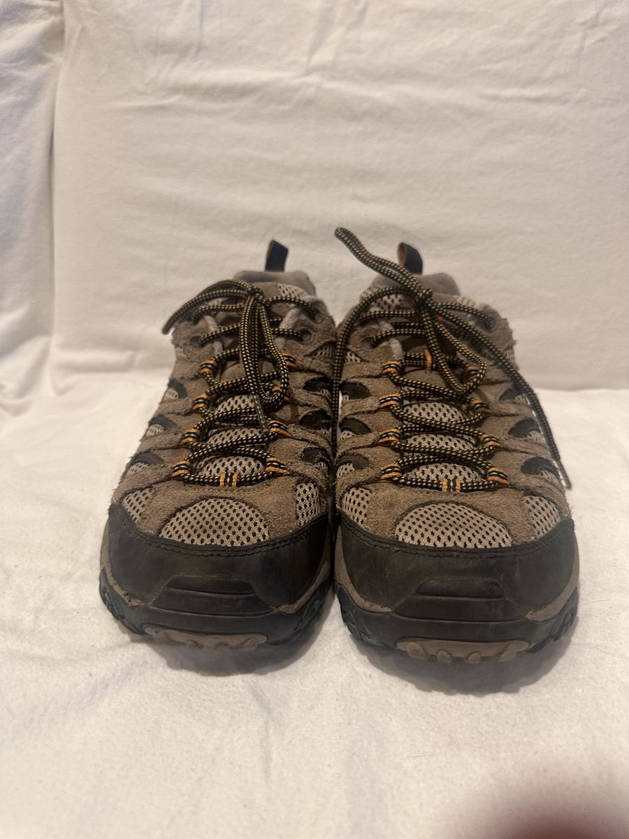 Merrell walnut men’s size 11 beige/black hiking shoes