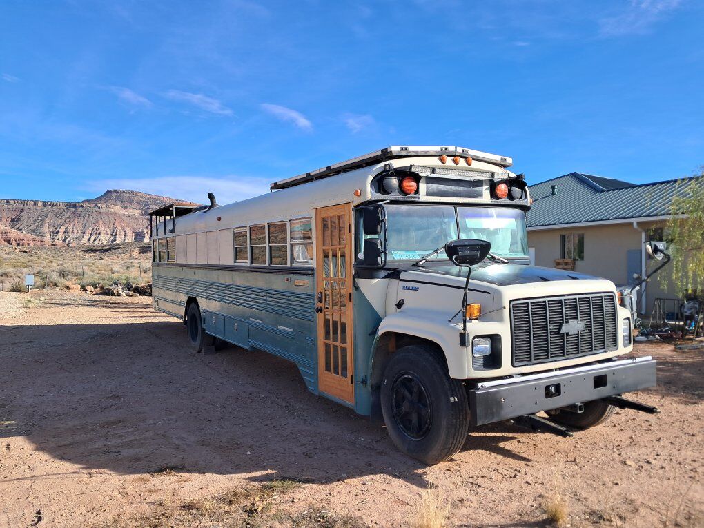 1999 Chevy Blue Bird Fully Converted Skoolie