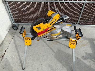 MILWAUKEE 18V TABLE SAW