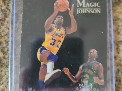 Magic Johnson 1992-93 Topps #297 NBA Basketball Trading Card - Los Angeles Lakers