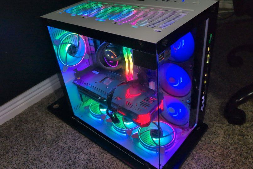 Custom Built Gaming PC - High-End Components, RGB Lighting, Excellent Condition