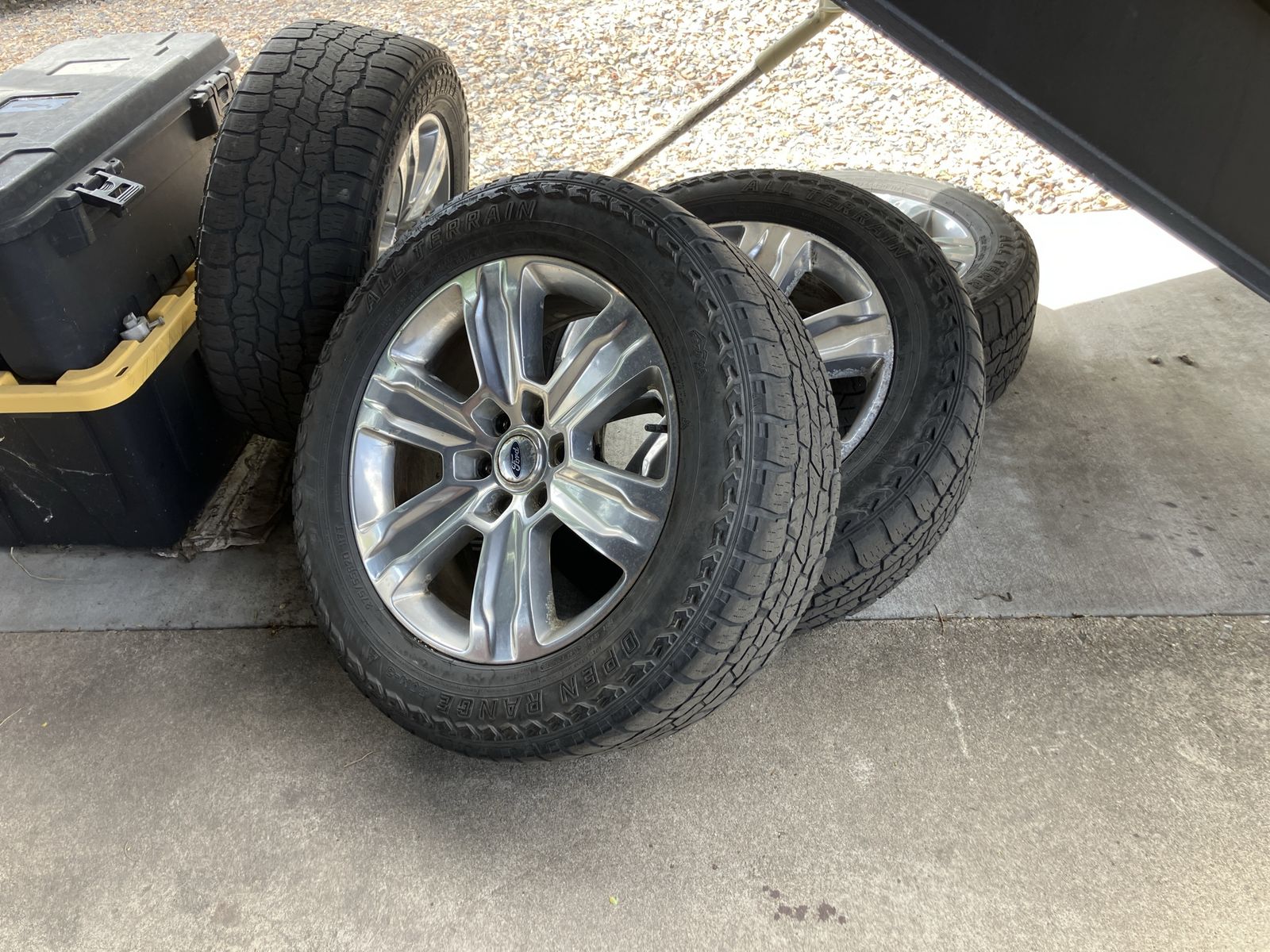 275/55/20 f150 platinum take offs