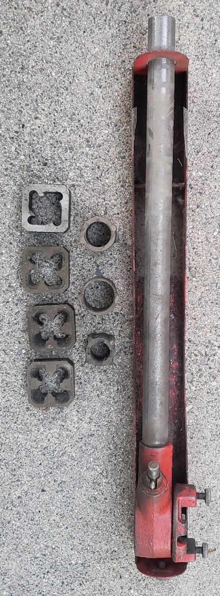 VINTAGE CRAFTSMAN MANUAL RATCHET PIPE THREADER w/ DIES & GUIDES