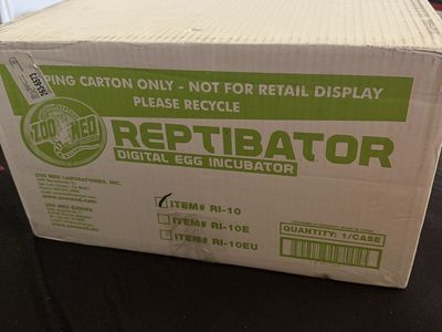 Zoo Med Reptibator Digital Egg Incubator RI-10 - Stable Temp & Humidity Control
