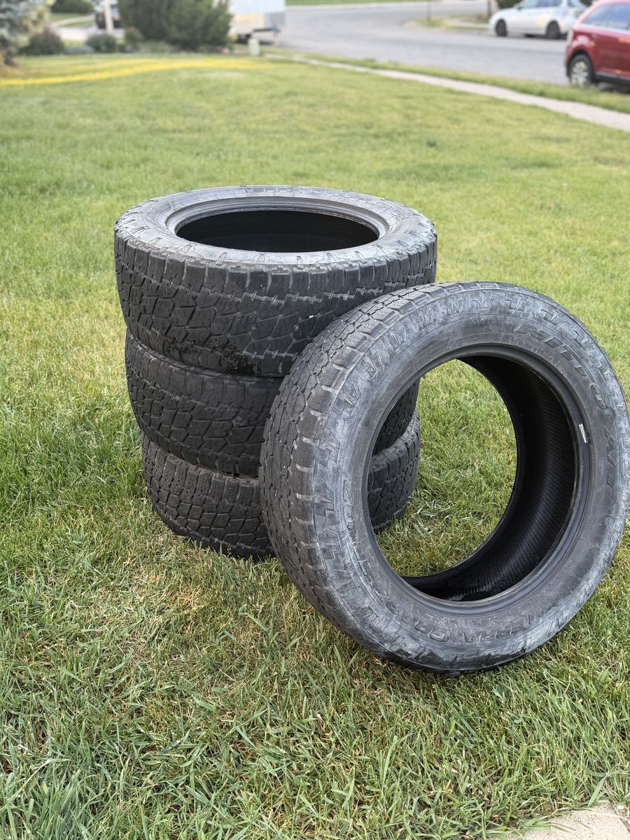 Truck Tires LT265/60R20