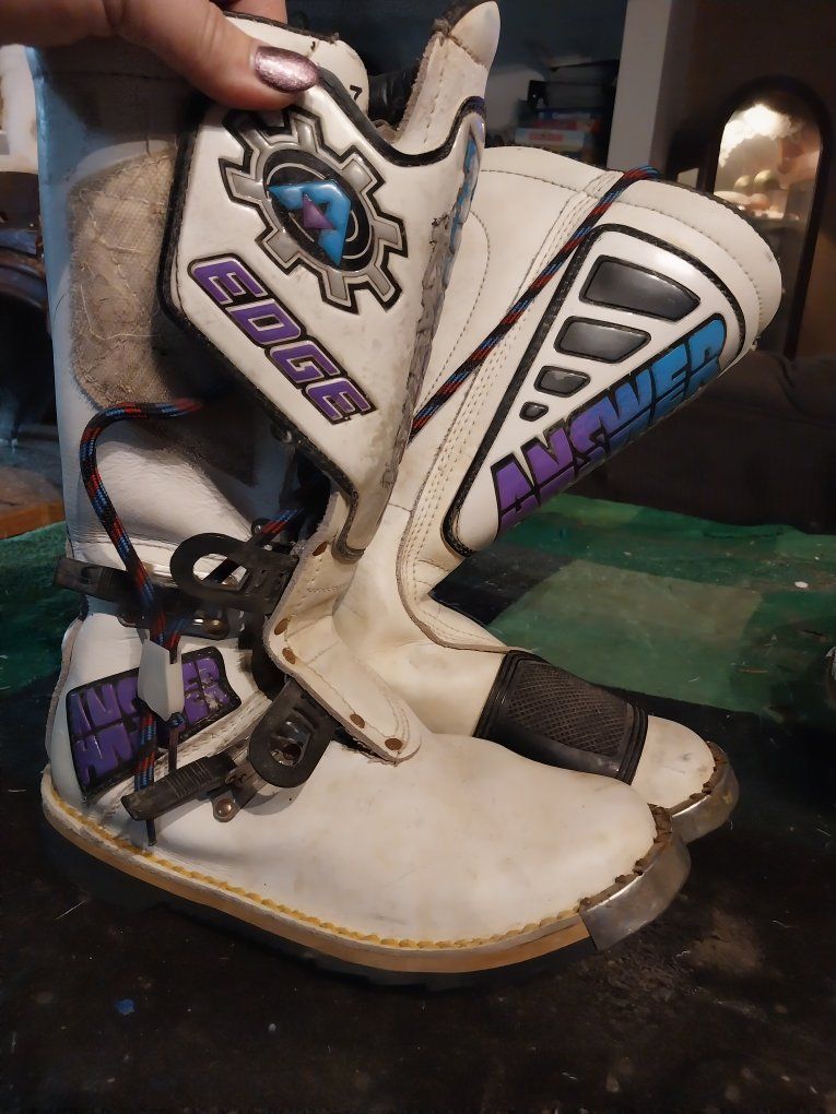 Racing Edge Motocross Boots White with Purple Accents
