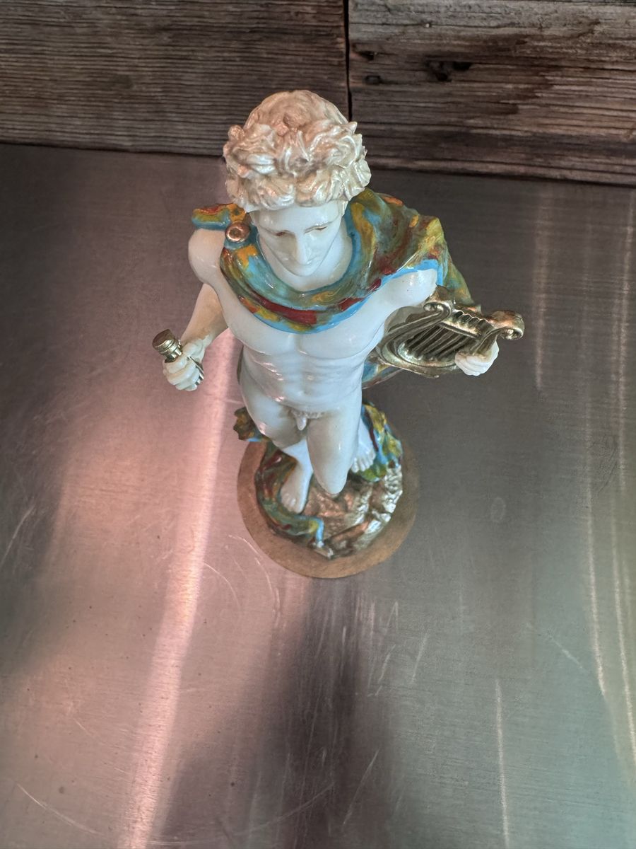 Main image 4