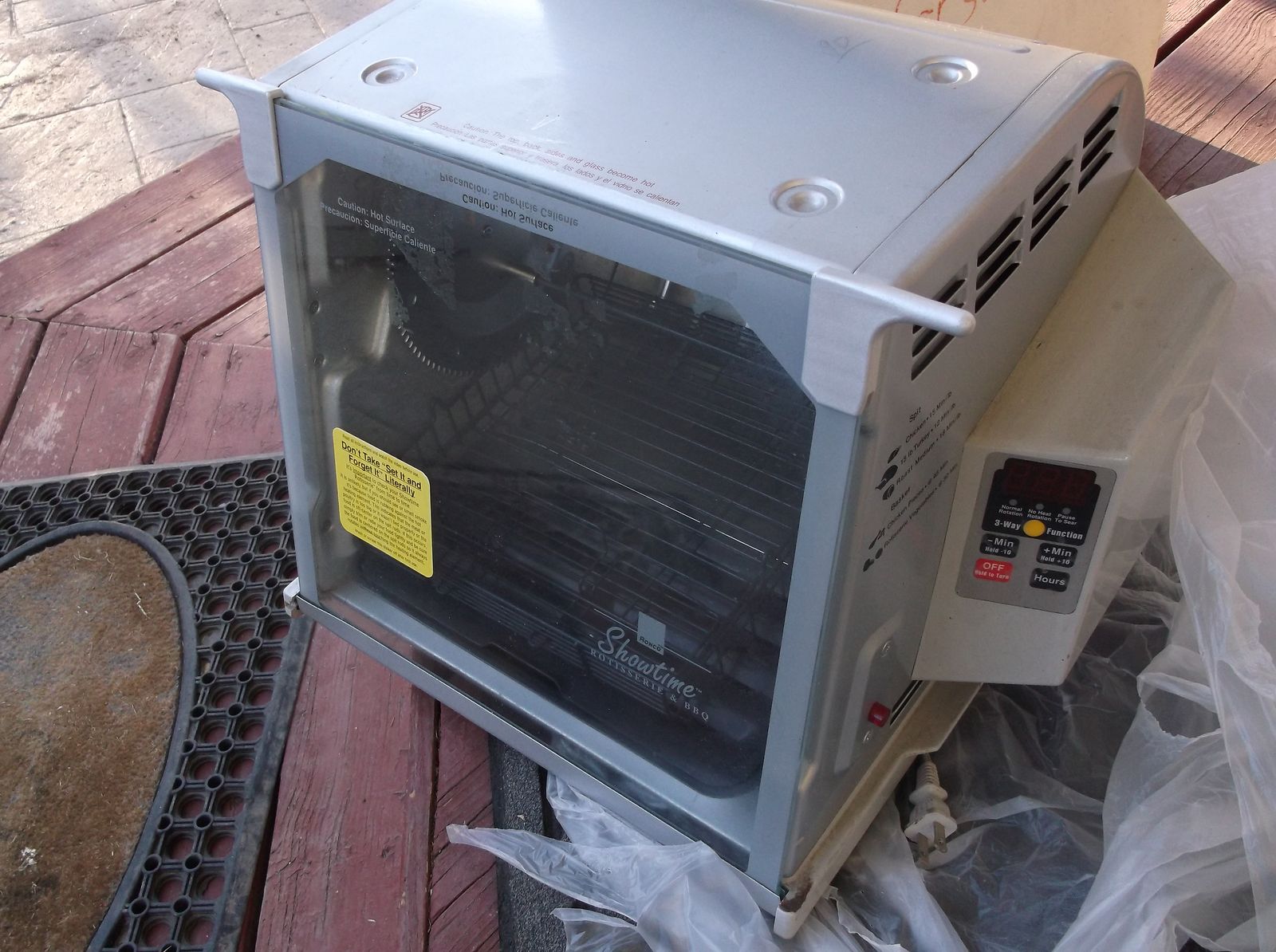 Ronco Showtime Rotisserie and BBQ, Like New!