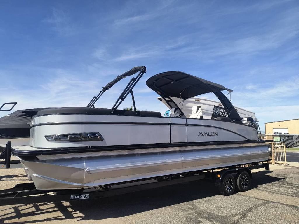 2026 Avalon Catalina Quad Lounger Shift 27 FT