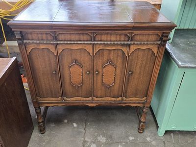 Vintage Brunswick Console Record Player Phonograph Wood Cabinet