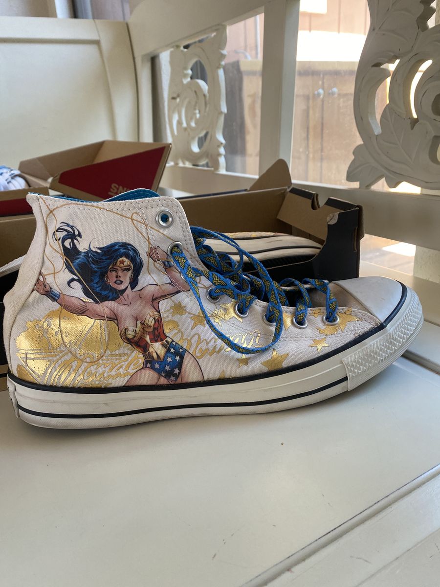 Converse Wonder Woman shoes