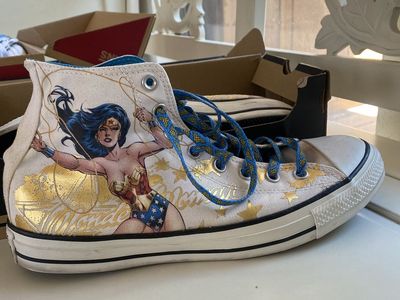 Converse Wonder Woman shoes