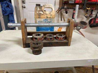 RIDGID PIPE THREADER