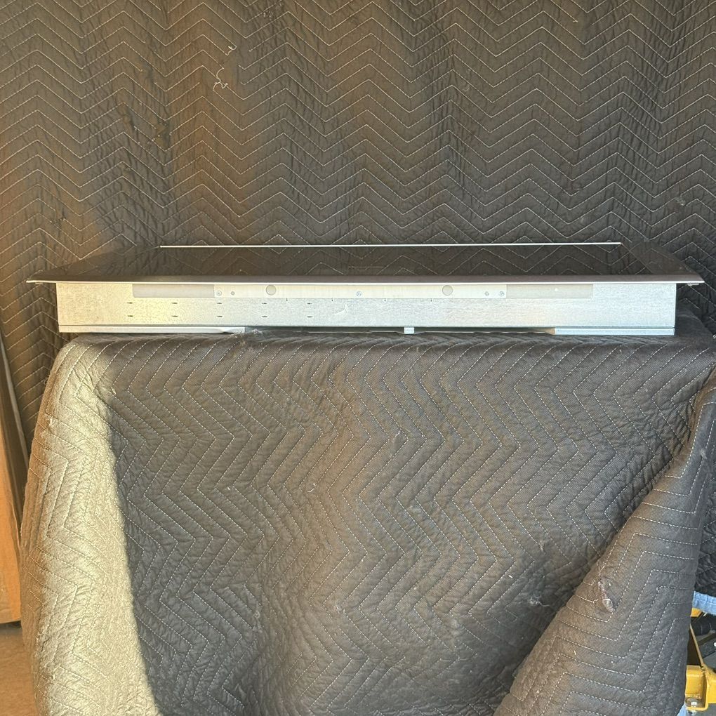 Main image 6