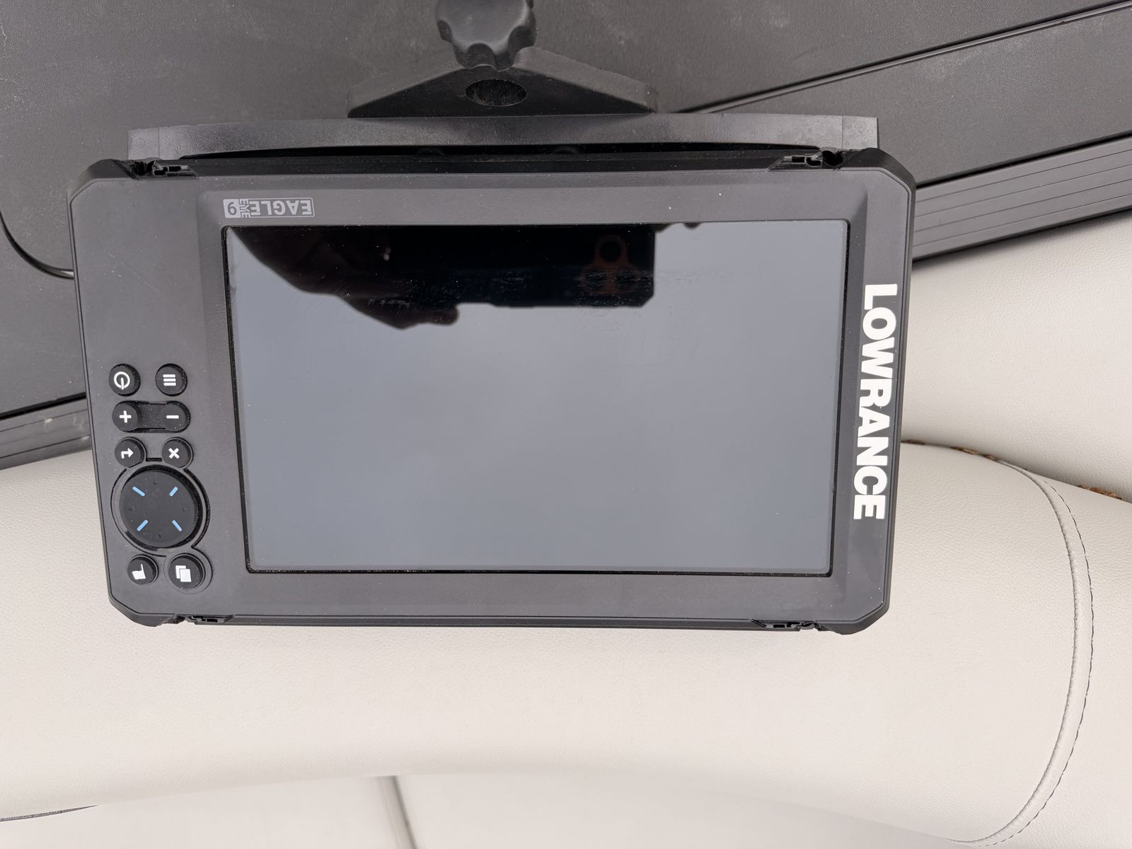 Lowrance fishfinder