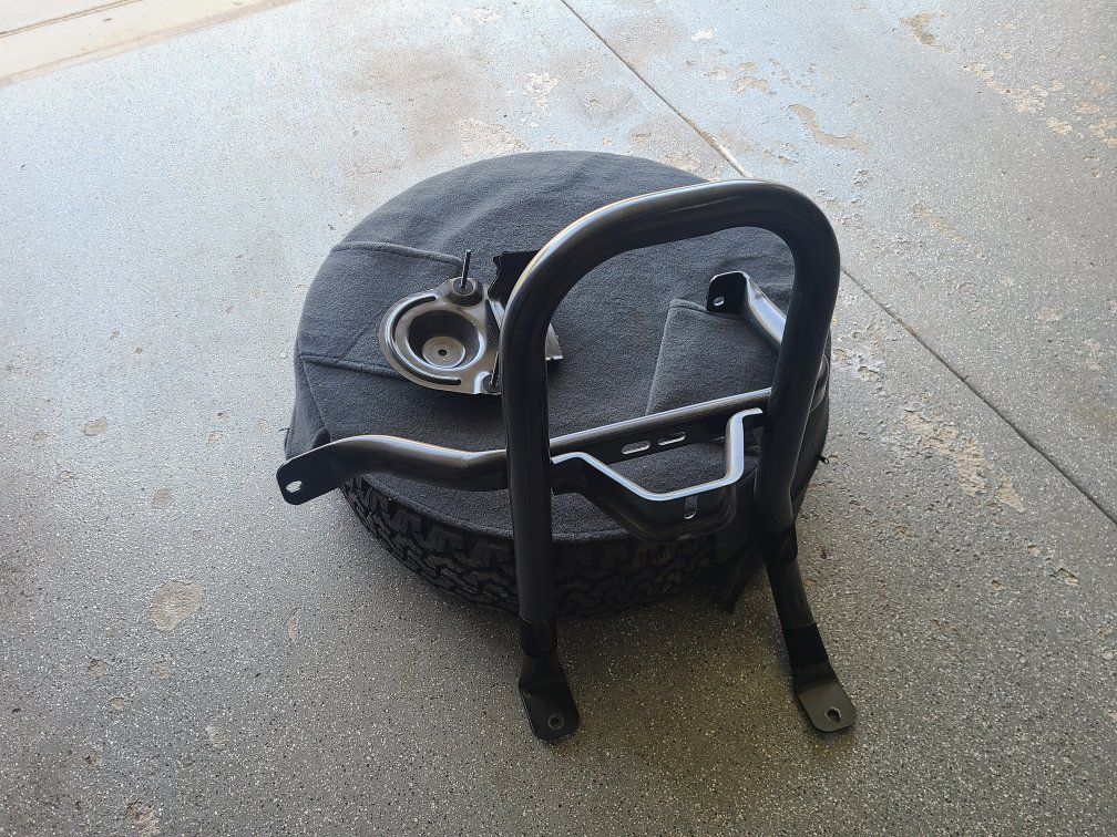 OEM Hummer H2 Spare Wheel, Tire & Mounting Rack