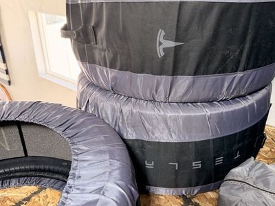 Set of 4 Pirelli Winter Tires for Tesla Model S Plaid 21" with Covers