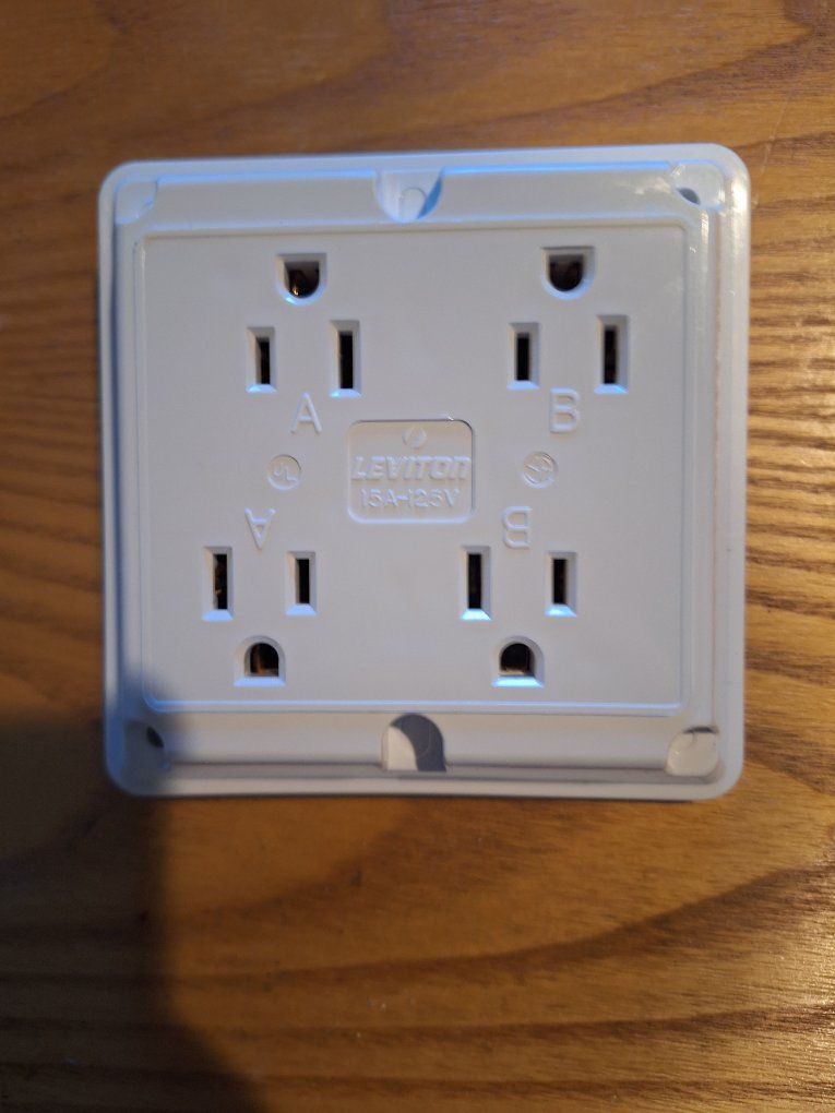 Leviton 15A 125V Quad Receptacle Electrical Outlet White