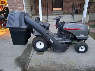 Craftsman 18.5hp Briggs, full bagger system, excellent operation