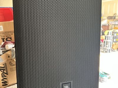 JBL Eon 715 series powered speaker