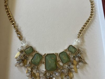 Gold Chain Necklace with Green Gemstone and Leaf Accents
